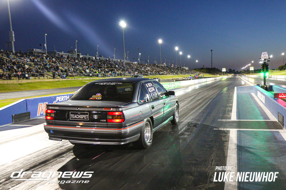 Drag racing at Perth Motorplex