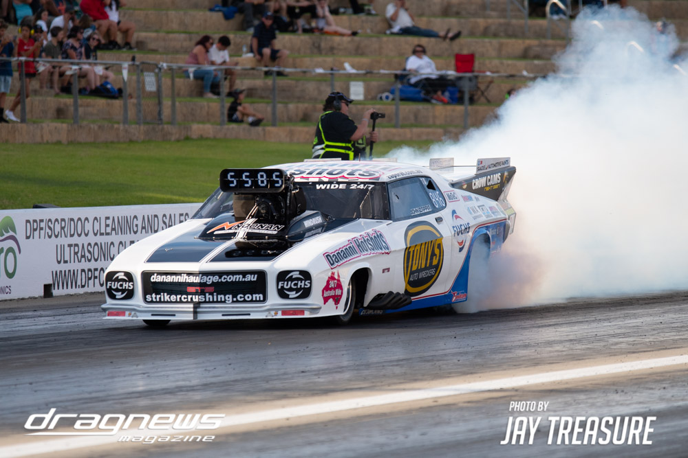 John Zappia was able to blast back into the 5.70s and take a runner-up in Top Comp during testing at the Nitro Max event at Perth Motorplex on Saturday.